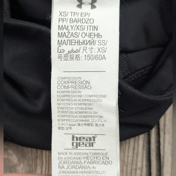 Under Armour Compression Tights Leggings Size XS Black 3/4 Length - Picture 9 of 12